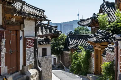 South Korea: Church damaged by bomb