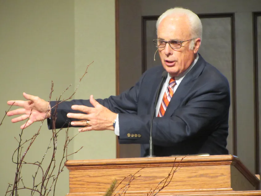 Pastor and theologian John MacArthur dies at 86