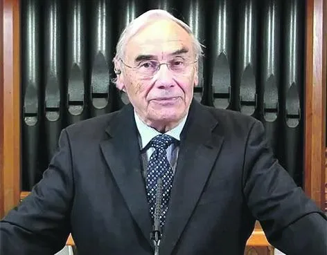 Former FIEC President Basil Howlett dies