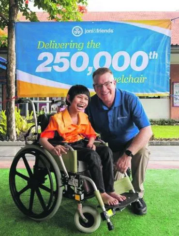 Wheelchair landmark gift