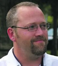 Tributes paid to Christian  journalist Andrew Carey