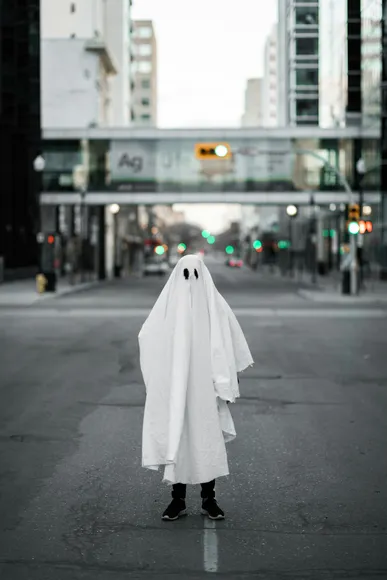 Are ghosts real? Uncanny tales and the resurrection