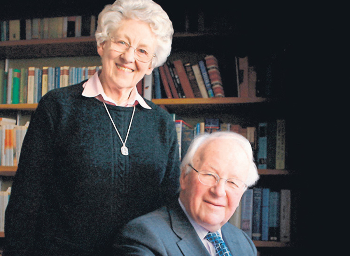 A mão direita de John Stott, Frances Whitehead (1925–2019